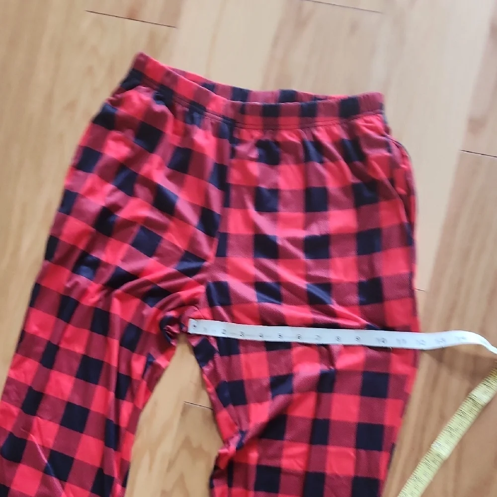 Ekouaer Christmas Pajamas Long Sleeve Matching Sets with Plaid Pants Medium
